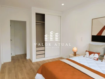 Apartamento T3 para Venda em Benfica