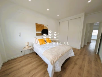 Apartamento T3 para Venda em Benfica