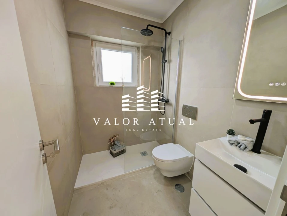 Apartamento T3 para Venda em Benfica Foto 7