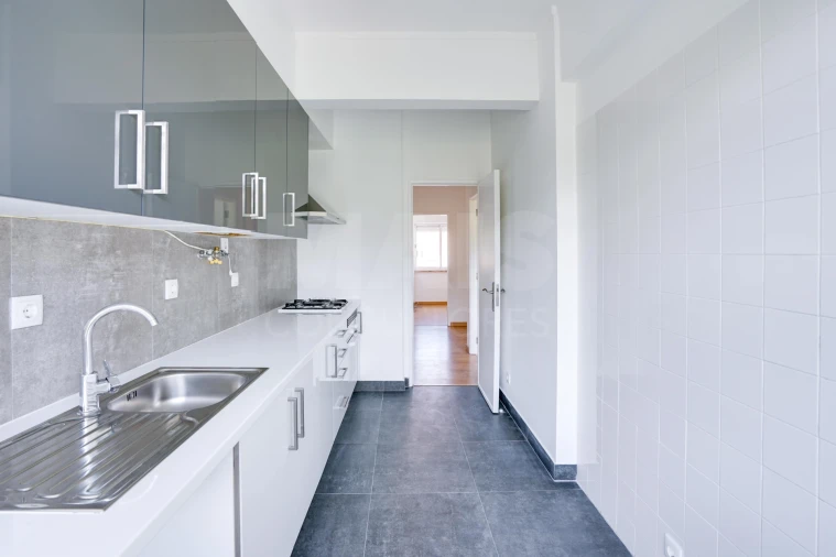 Apartamento T2 para Venda em Ramada e Caneças Foto 6
