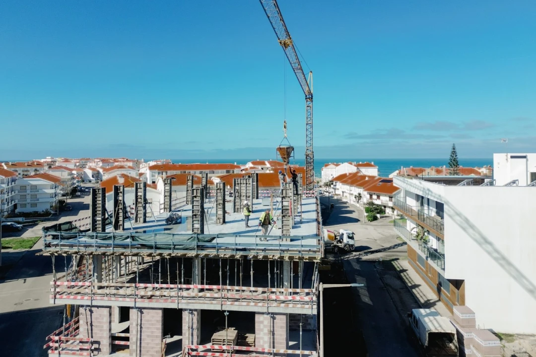 Apartamento T3 para Venda em Atouguia da Baleia Foto 12
