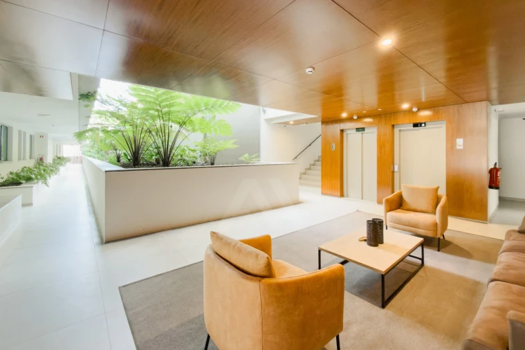 Apartamento T4 para Venda em Cascais e Estoril Foto 44