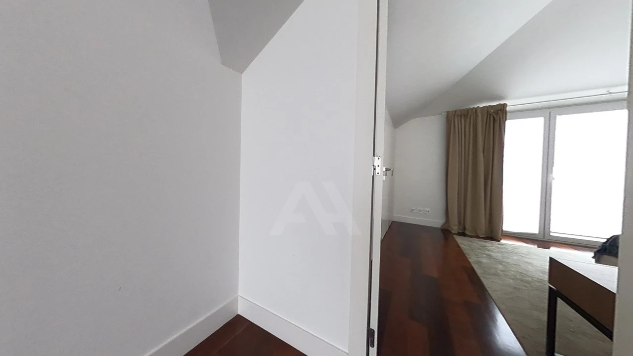 Apartamento T5 para Venda em Alcabideche Foto 25