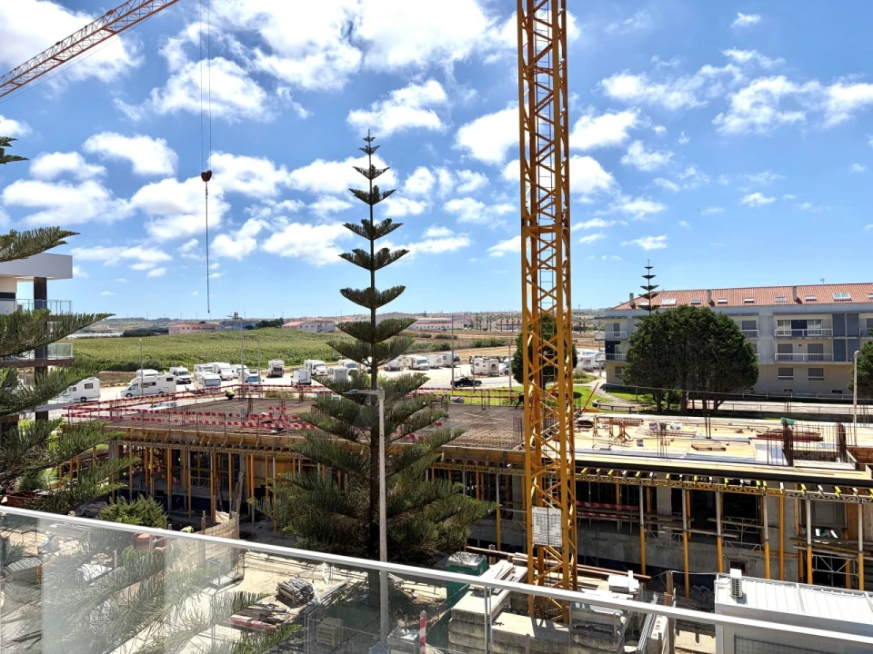 Apartamento T2 para Venda em Atouguia da Baleia Foto 43