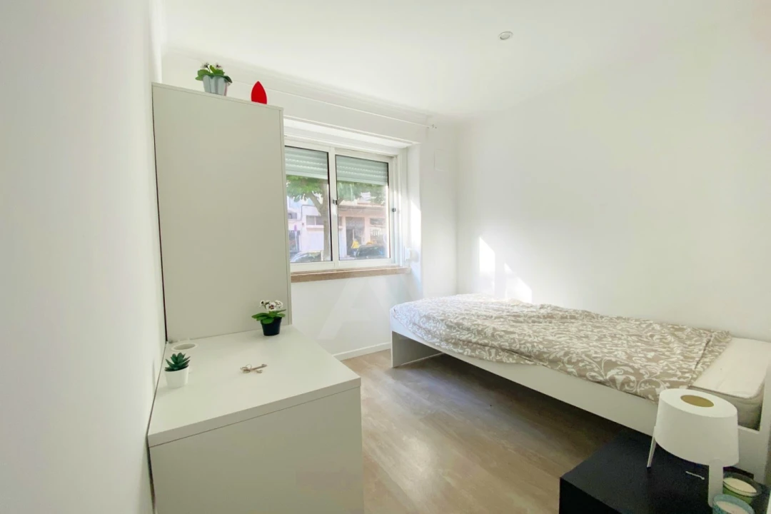 Quarto para Arrendamento em Areeiro Foto 4