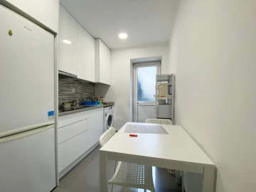 Quarto para Arrendamento em Areeiro