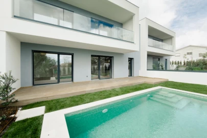 Moradia T4 para Venda em Alcabideche