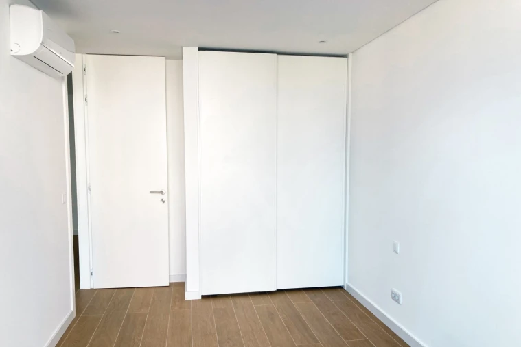 Apartamento T1 para Venda em São Martinho do Porto Foto 18