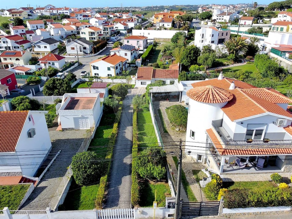 Moradia T1 para Venda em Carvoeira Foto 3