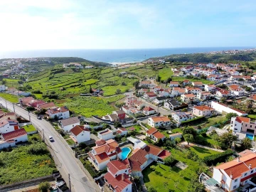 Moradia T1 para Venda em Carvoeira
