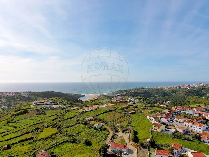 Moradia T1 para Venda em Carvoeira Foto 6
