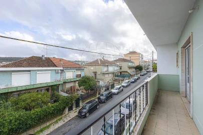 Apartamento T2 para Venda em Odivelas