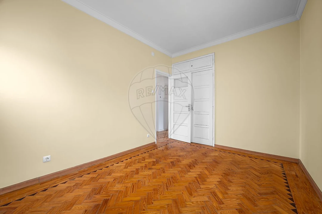 Apartamento T2 para Venda em Odivelas Foto 1