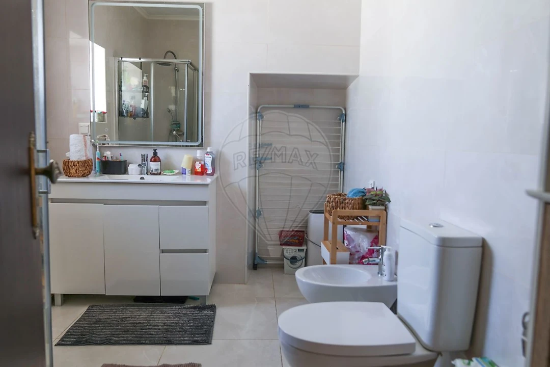 Moradia T1 para Venda em Abrigada e Cabanas de Torres Foto 1