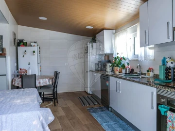 Moradia T1 para Venda em Abrigada e Cabanas de Torres