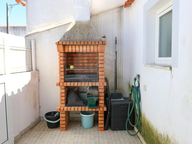 Moradia T1 para Venda em Abrigada e Cabanas de Torres Foto 11