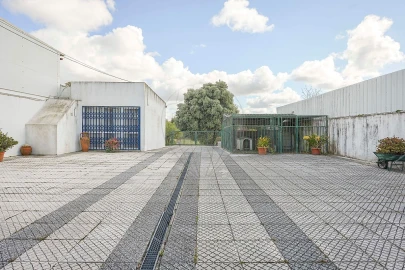 Moradia T5 para Venda em Santa Joana