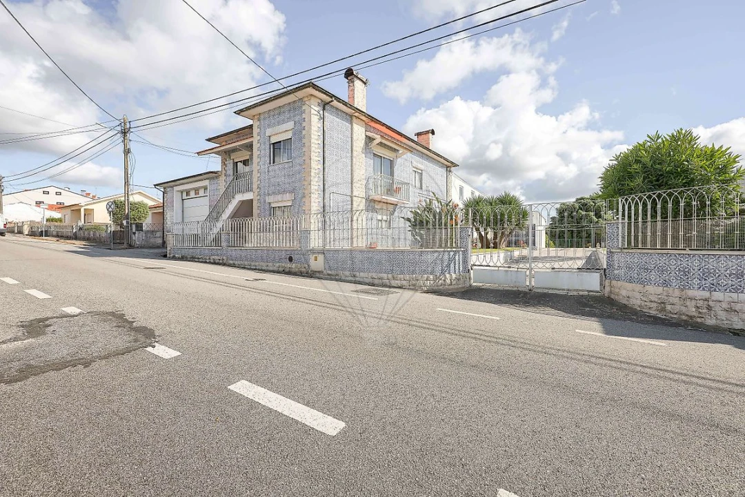 Moradia T5 para Venda em Santa Joana Foto 3