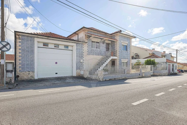 Moradia T5 para Venda em Santa Joana