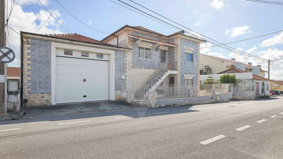 Moradia T5 para Venda em Santa Joana