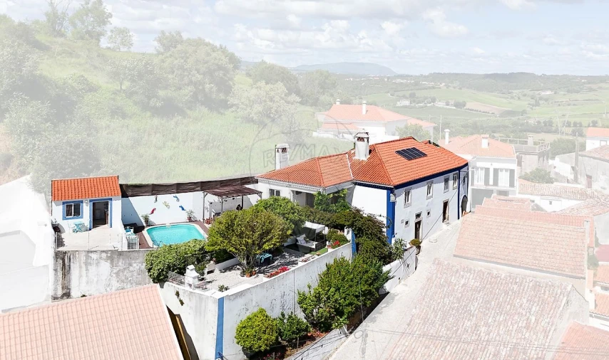 Moradia T3 para Venda em Dois Portos e Runa