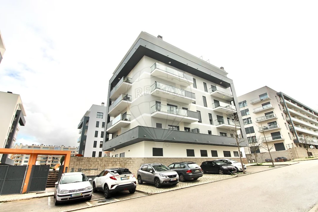 Apartamento T1 para Venda em Seixal, Arrentela e Aldeia de Paio Pires Foto 2