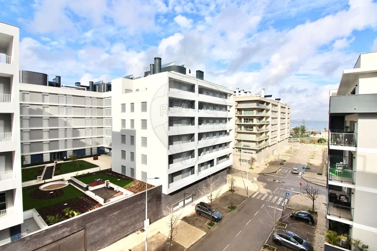 Apartamento T1 para Venda em Seixal, Arrentela e Aldeia de Paio Pires Foto 9