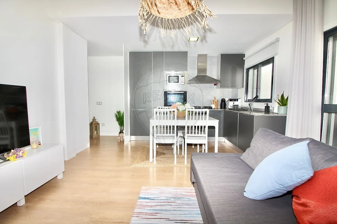 Apartamento T1 para Venda em Seixal, Arrentela e Aldeia de Paio Pires Foto 5