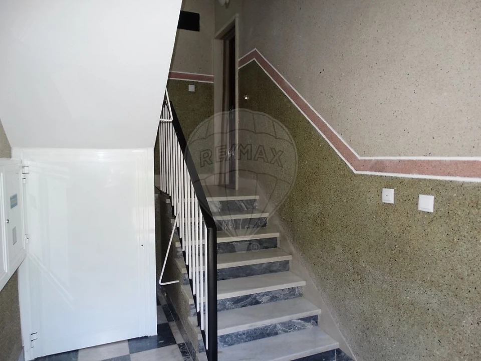 Apartamento T2 para Arrendamento em Encosta do Sol Foto 22