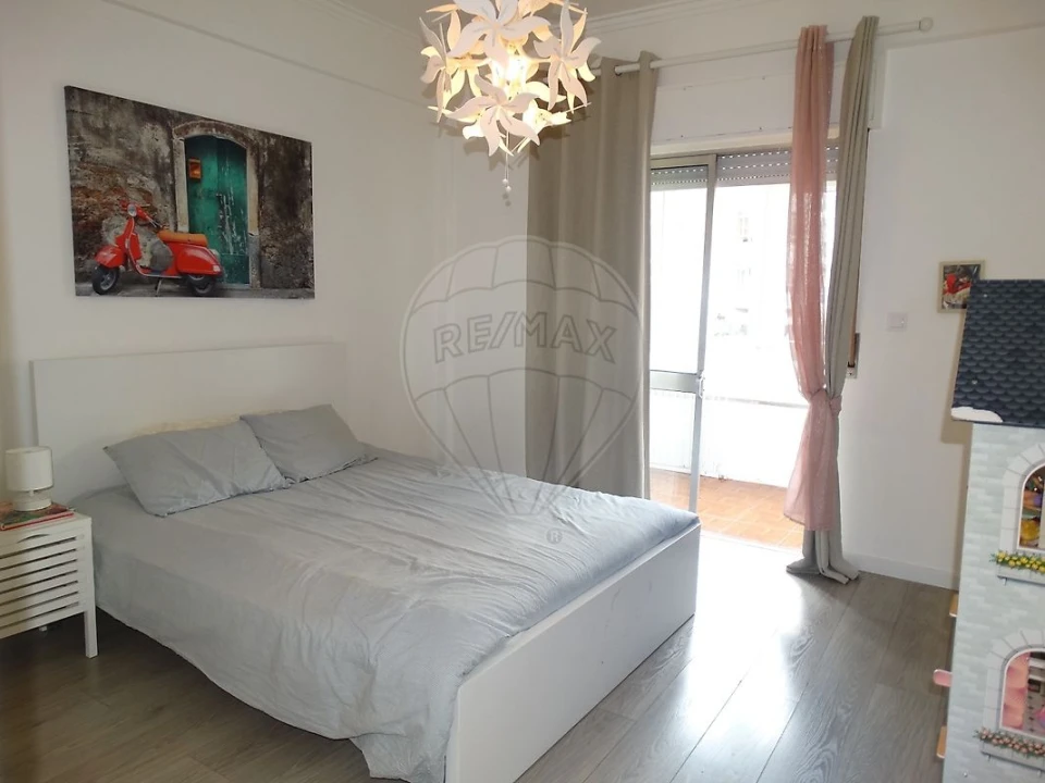 Apartamento T2 para Arrendamento em Encosta do Sol Foto 17