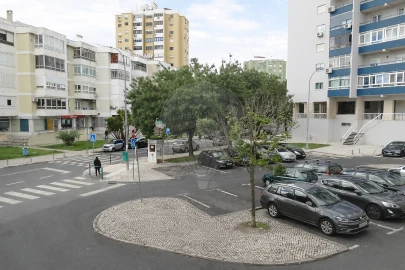 Apartamento T2 para Arrendamento em Encosta do Sol
