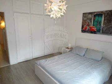 Apartamento T2 para Arrendamento em Encosta do Sol
