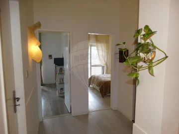 Apartamento T2 para Arrendamento em Encosta do Sol