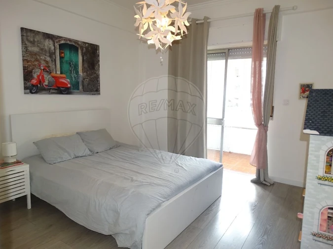 Apartamento T2 para Arrendamento em Encosta do Sol Foto 17