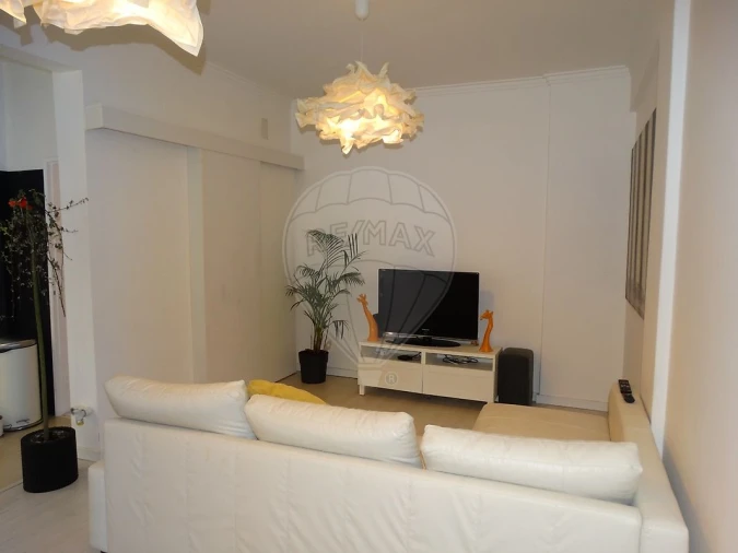 Apartamento T2 para Arrendamento em Encosta do Sol Foto 6