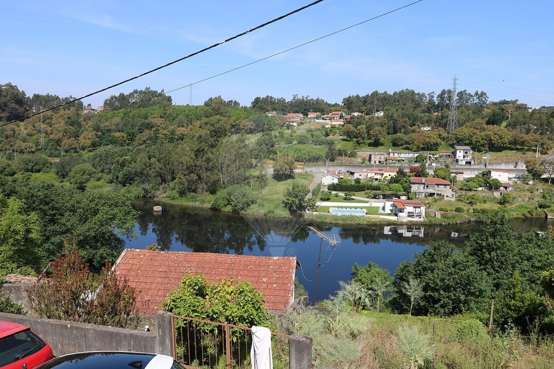Moradia T4 para Venda em Rebordões Foto 10