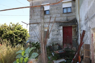 Moradia T4 para Venda em Rebordões