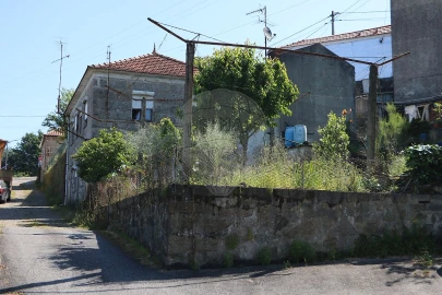 Moradia T4 para Venda em Rebordões