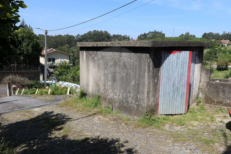 Moradia T4 para Venda em Rebordões Foto 22