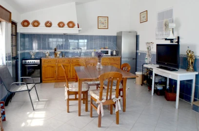 Moradia T4 para Venda em Alguber