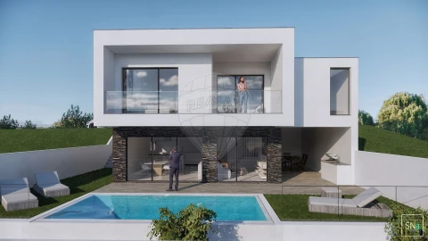 Moradia T4 para Venda em Charneca de Caparica e Sobreda
