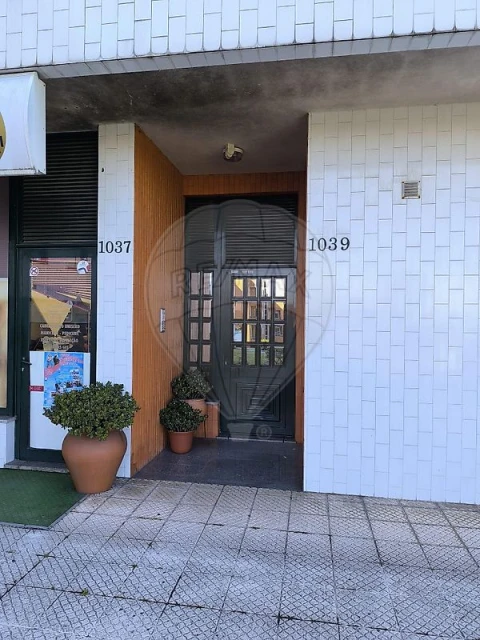 Apartamento T2 para Venda em Santa Maria de Lamas