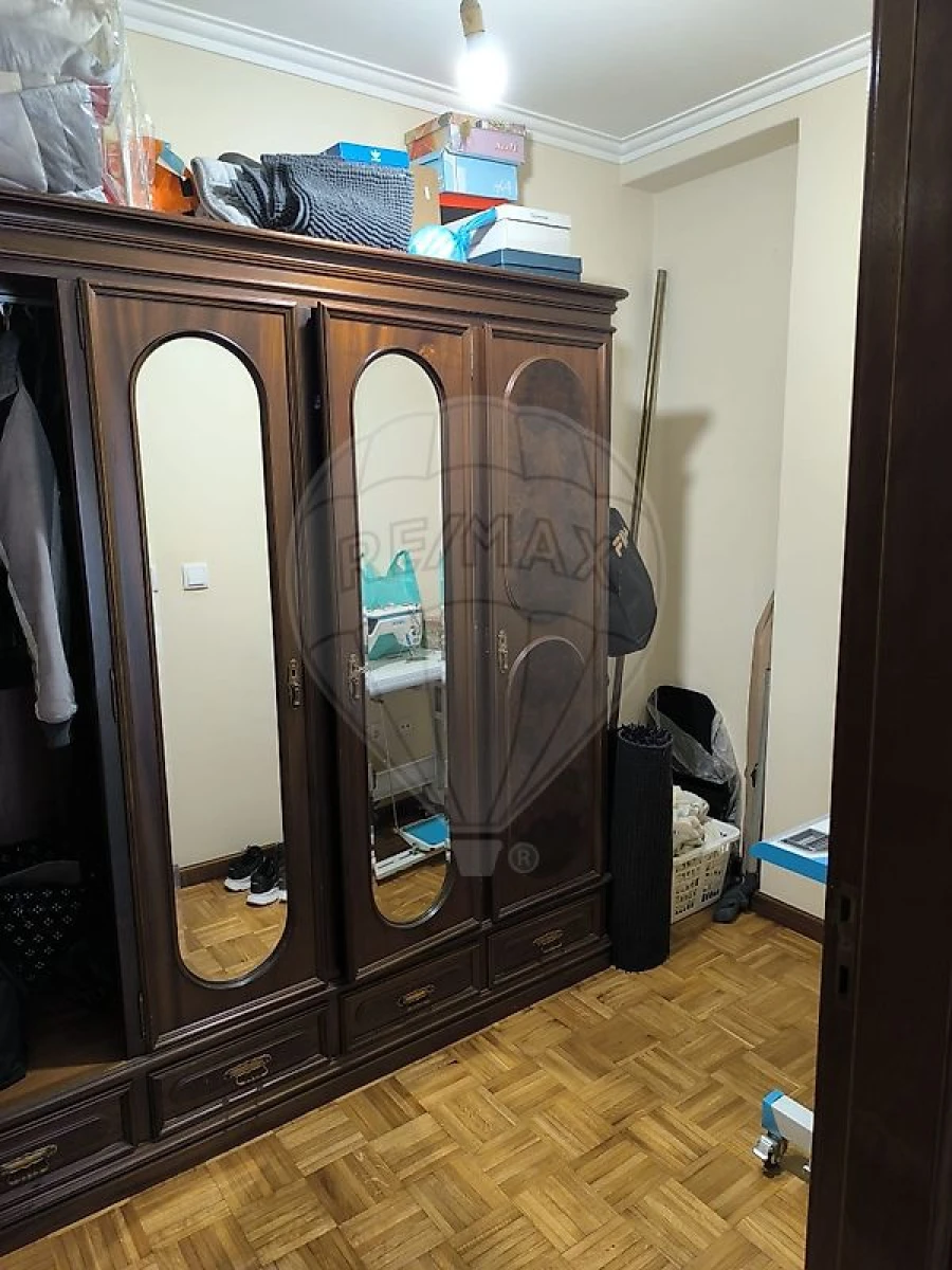 Apartamento T2 para Venda em Santa Maria de Lamas Foto 12