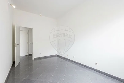 Loja para Venda em Aveiras de Cima