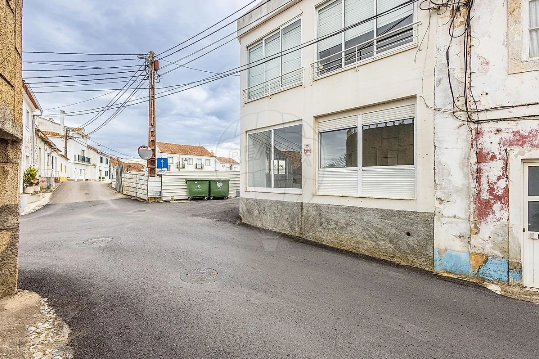 Loja para Venda em Aveiras de Cima Foto 10