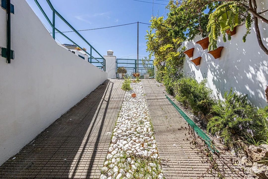 Moradia T3 para Venda em Laranjeiro e Feijó Foto 23