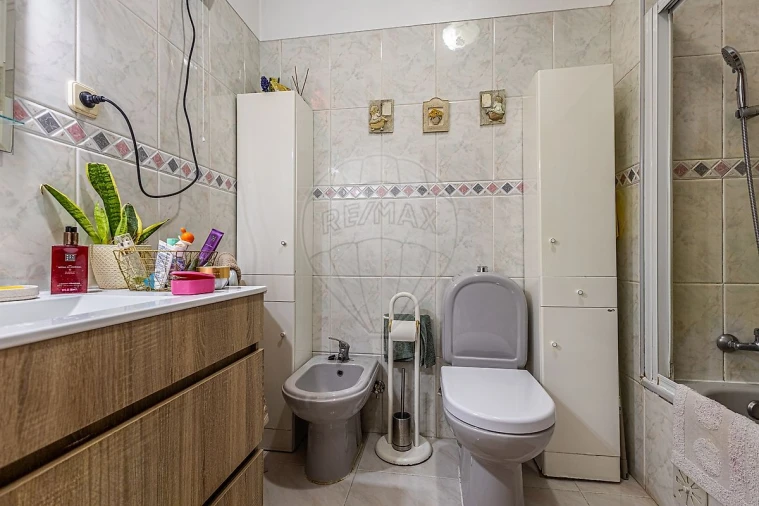 Moradia T3 para Venda em Laranjeiro e Feijó Foto 4