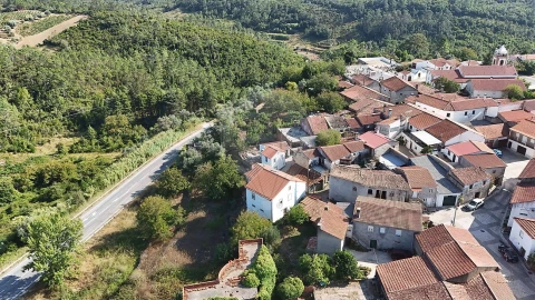 Moradia T3 para Venda em Vila Seca e Bem da Fé