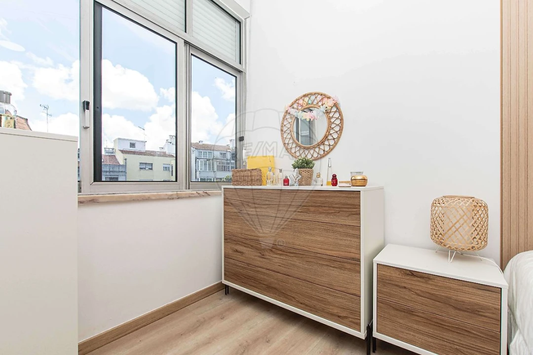 Apartamento T2 para Venda em Ajuda Foto 13