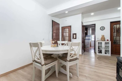 Apartamento T2 para Venda em Ajuda